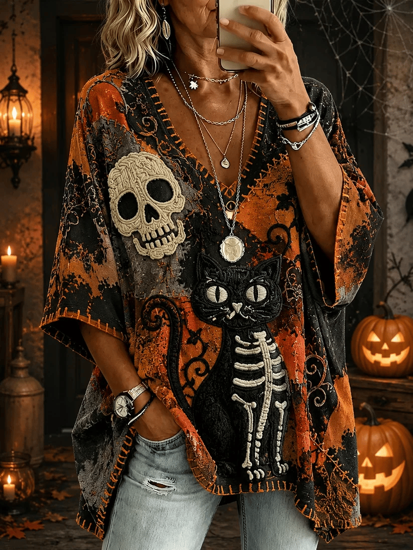 Women's Halloween Cat Art Pattern Comfortable V-neck Top
