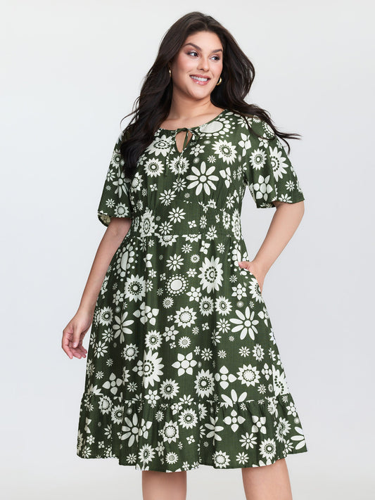Monochrome Floral Print Shirred Midi Dress