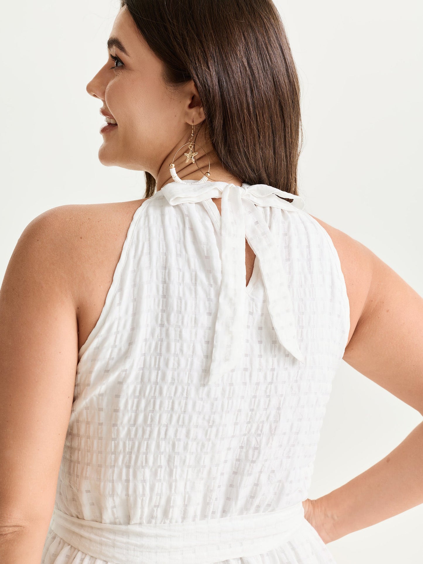 Textured Halter Neckline Tiered Midi Dress