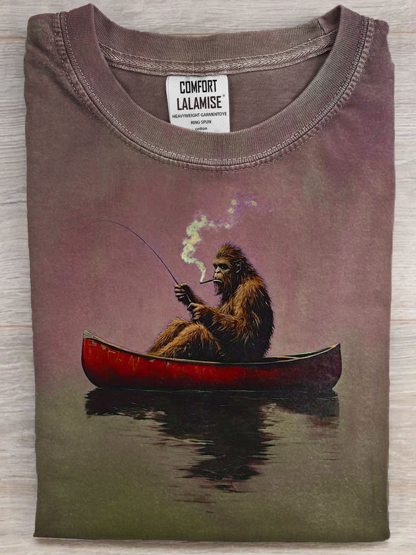 Bigfoot on a Red Canoe Fishing Retro Art Print Casual Short Sleeve T-shirt