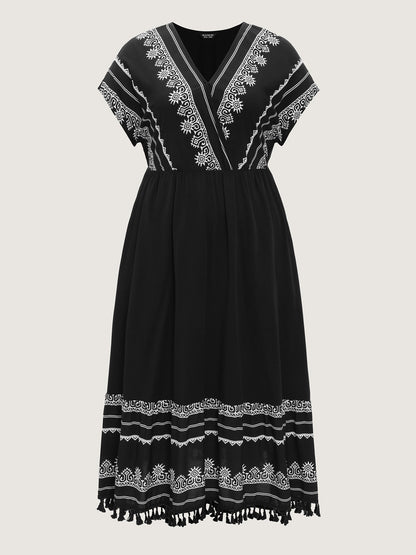 Boho Geometric Print V-Neck Maxi Dress