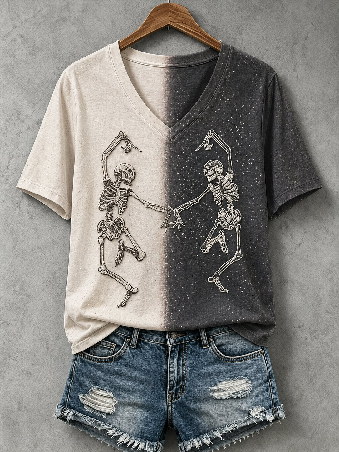 Women's Halloween Dancing Skeleton Print Tee