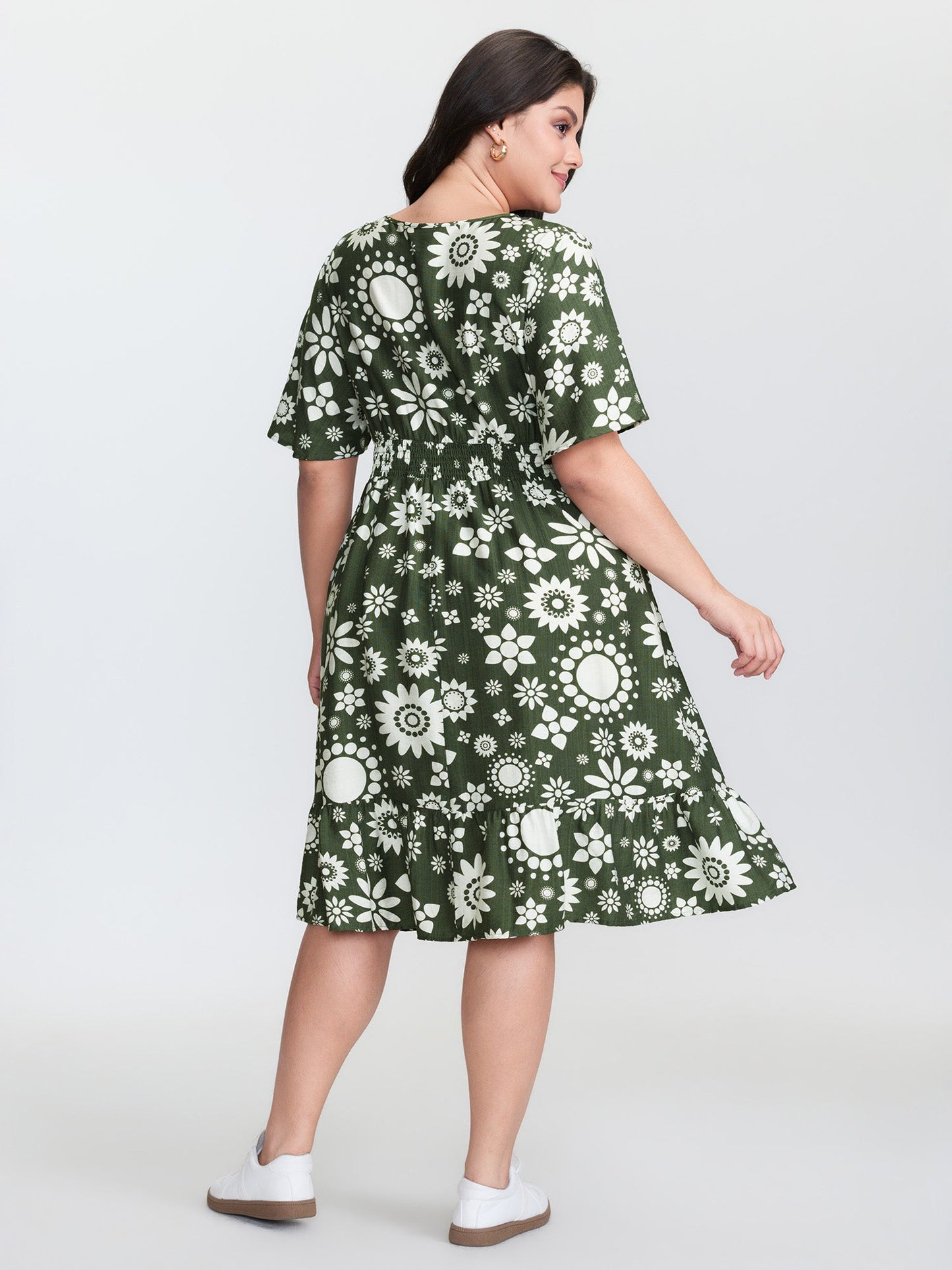 Monochrome Floral Print Shirred Midi Dress