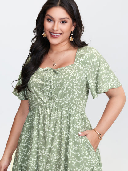 Ditsy Floral Sweetheart Drawstring Pocket Tiered Dress