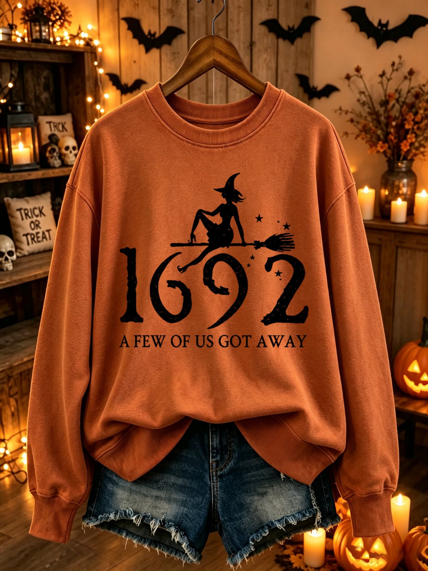Women's Halloween“1692 A FEW OF US GOT AWAY” Print Sweatshirt