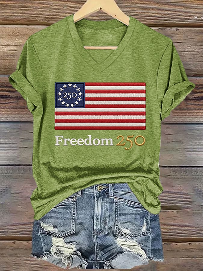 V-Neck Retro 250th Anniversary 250 Freedom Print T-Shirt