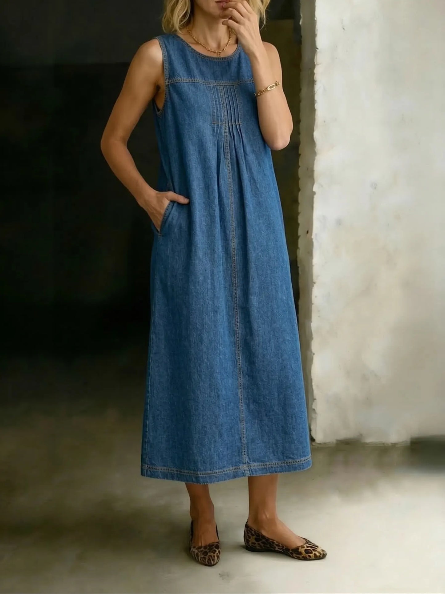Women's Relaxed Fit Denim Tank Dress - Sleeveless Longline Jean Dress With Side Pockets