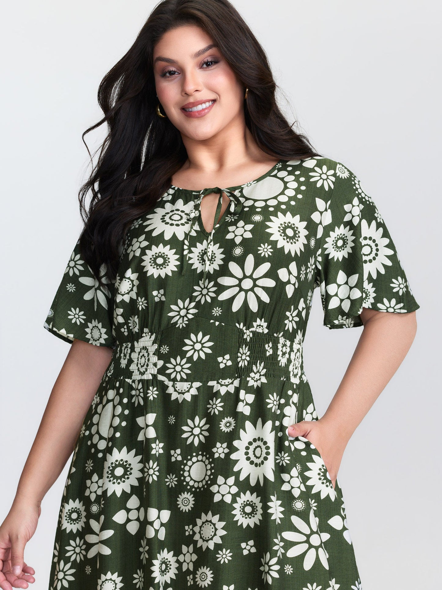 Monochrome Floral Print Shirred Midi Dress
