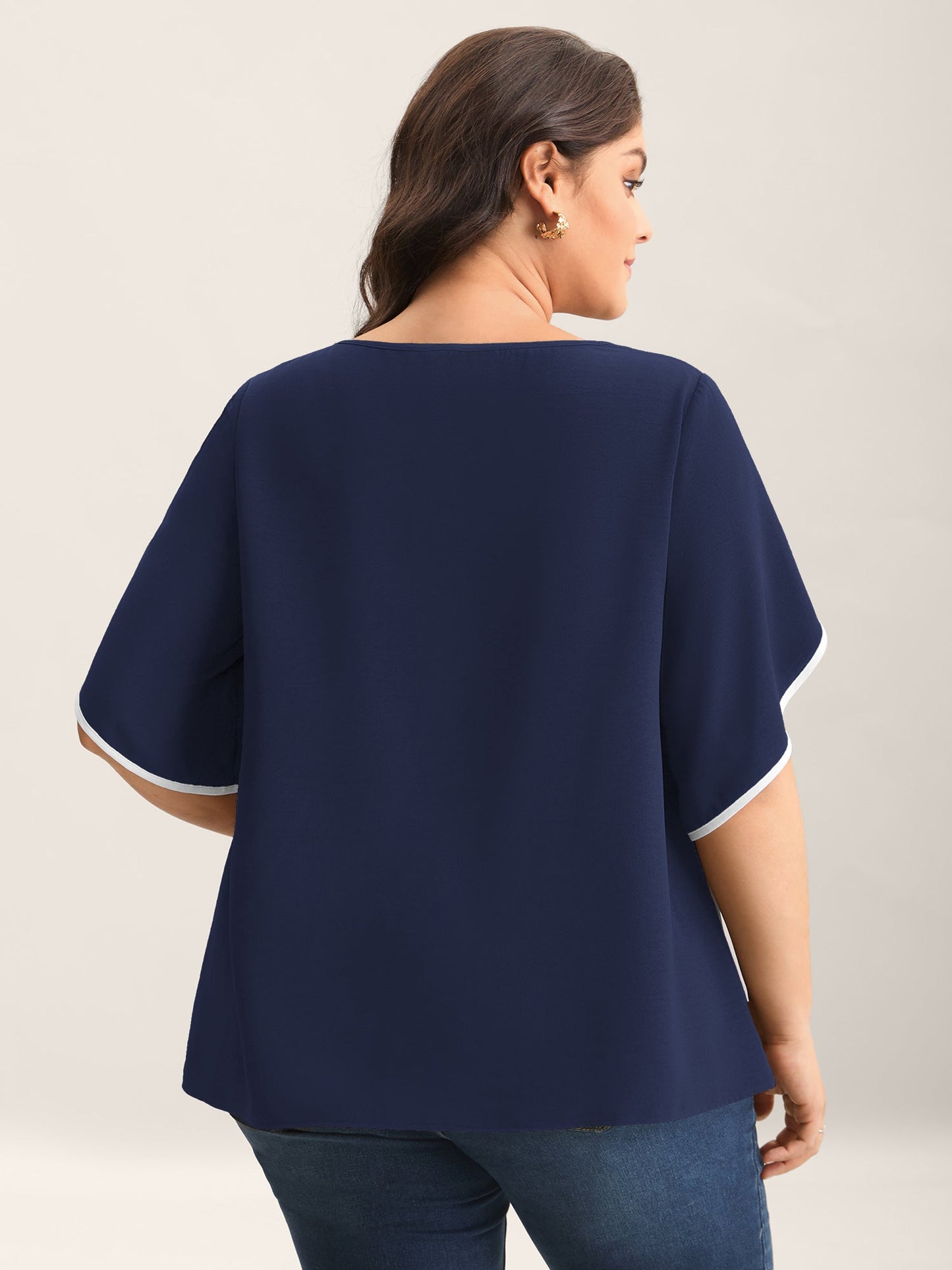 Color Contrast Petal Sleeve Shirt
