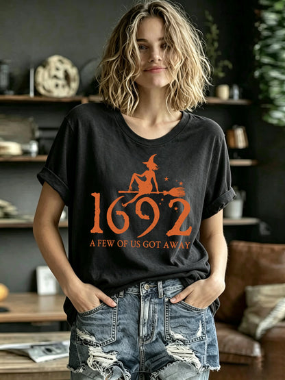 Women's  Halloween“1692 A FEW OF US GOT AWAY” Round Neck Short Sleeve T-shirt