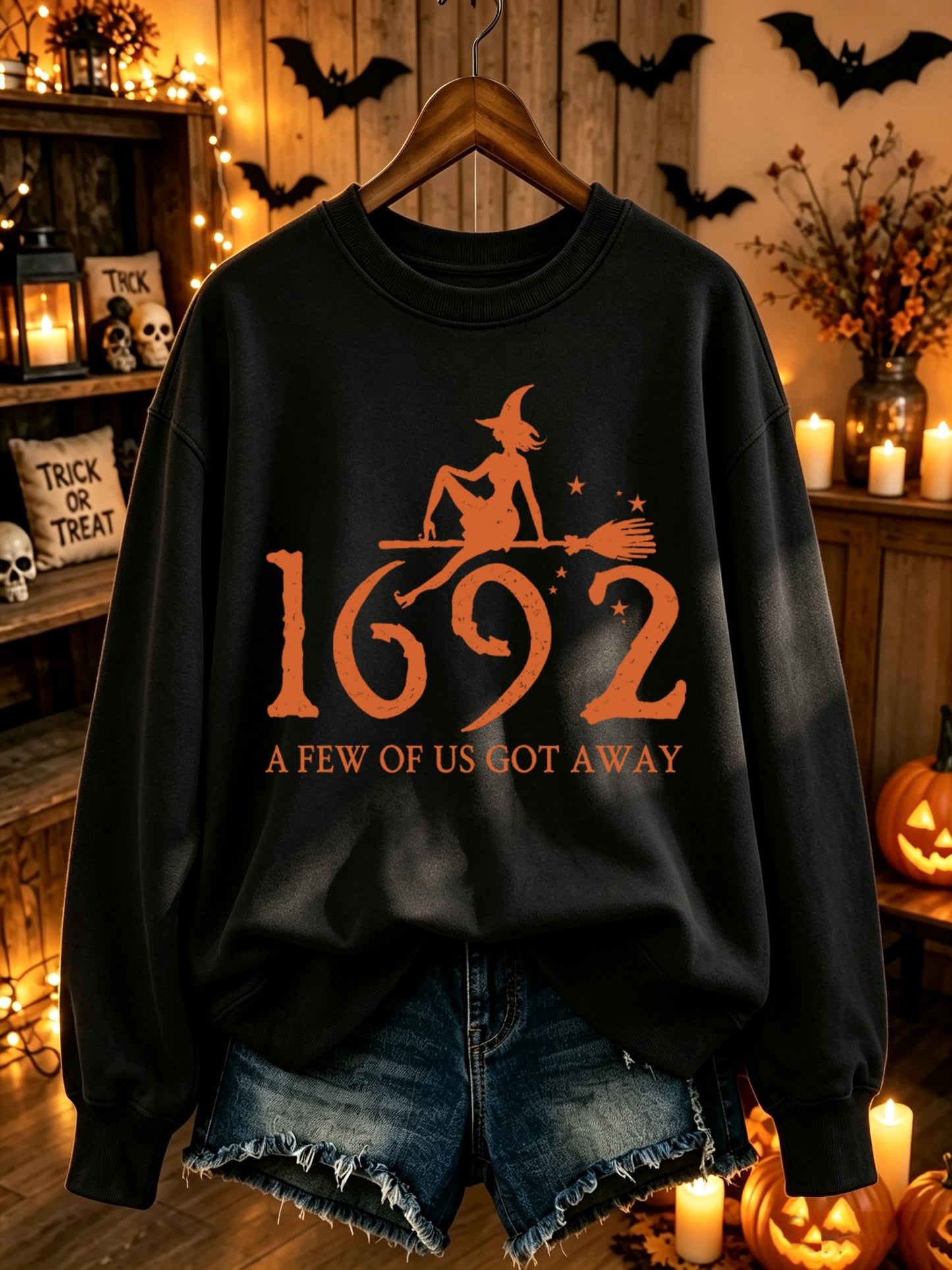 Women's Halloween“1692 A FEW OF US GOT AWAY” Print Sweatshirt