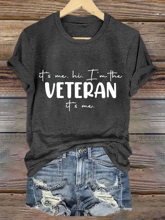 Women's "It's me, hi! I'm the VETERAN it's me" printed T-shirt
